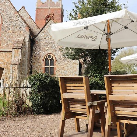 The Bell Inn Thorpe-le-Soken Exterior photo