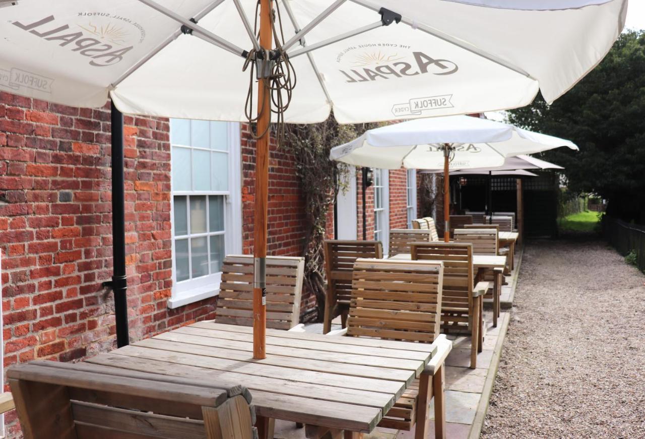 The Bell Inn Thorpe-le-Soken Exterior photo